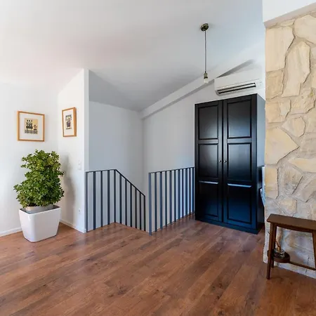 Sant Josep 11 By Costablancarent Dénia